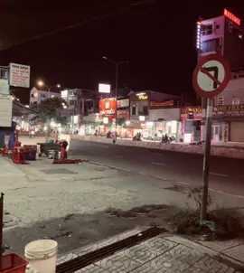 Chỉ vì đồng tiền, mà khiến cho người con trai ấy chưa biết gì về đời. Phải bước chân ra xã hội quá sớm để trở thành người lớn và trưởng thành hơn#abcxyz#xuhuongtiktok#đời#pyp#tiền 