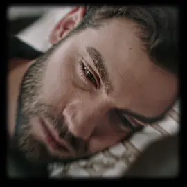 Sen bir yana, dünya bir yana. #fy #fypage #sahipsizler #devranalaz #azizealaz #azdev #burakberkayakgul #hazalsubaşı