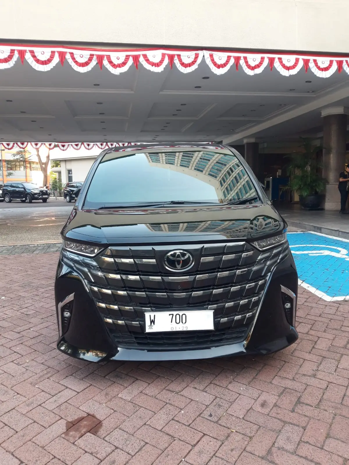 🌐 KENDARA Transport Menyediakan Sewa Mobil Premium : 💥 ALPHARD | FORTUNER | PAJERO | VELLFIRE 📍 SURABAYA DAN SEKITARNYA 📲 081234258573 ......................................................... 👨‍✈️ Pengemudi Pilhan terbaik 🚙 Armada terbaru 💰 Harga terjangkau 🏢 24 Jam reservasi ......................................................... . #sewaalphardsurabaya #rentalalphardsurabaya #carteralphardsurabaya #sewavellfiresurabaya #rentalvellfiresurabaya