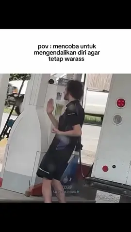 Tetap waras di usia segini🗿😂🧘‍♀️ #foryou #foryoupage #fyp #followme #ngakakkocak #meme #memes #memesdaily 