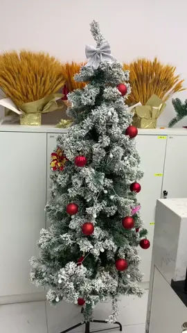 Pencil Christmas tree, decorated in the house with a sense of atmosphere, there are three colours to choose from.#christmas #christmastree #🎄 #christmastiktok #christmas2025 #foryou #Home 