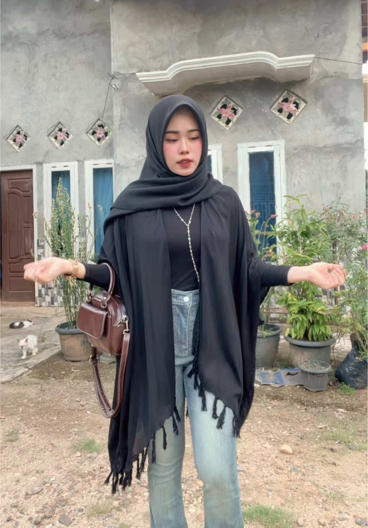 bb/tb 48/153 #outerwanita 