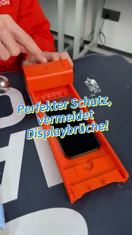 Das Glas, das sich selbst sauber macht – kein Witz.#magicjohn #tiktokgermany #tiktokmademebuyit #screenprotector #TechTok 