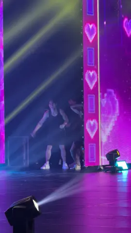 Ralph 🔥🔥 PBB The Big ColLove Concert 🎶 #pbbcelebritycollabedition2025 #pinoybigbrother #kapamilya #ralphdeleon #azralph 