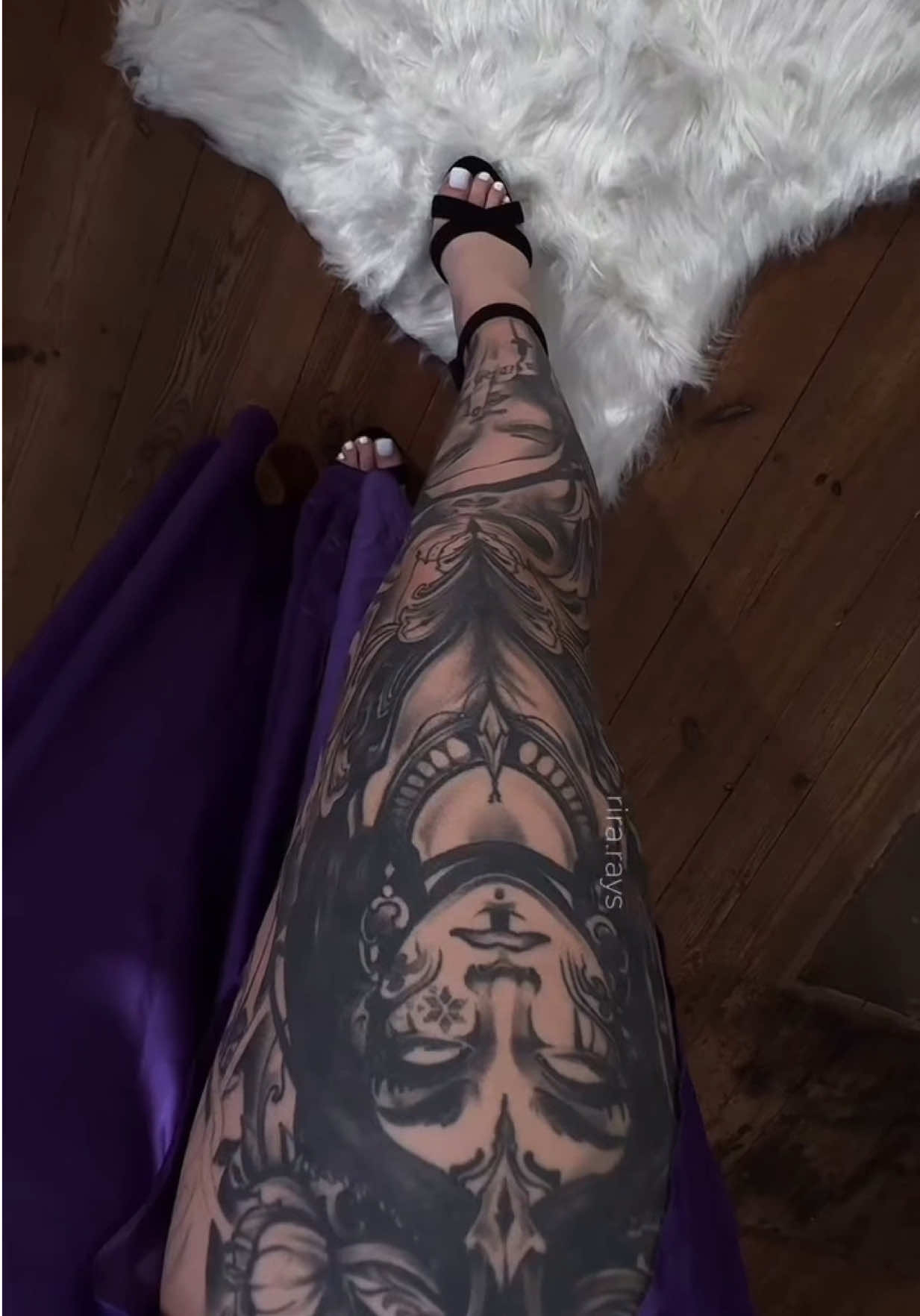 #purpledress #dress #tattedgirls #vampire #fyp 