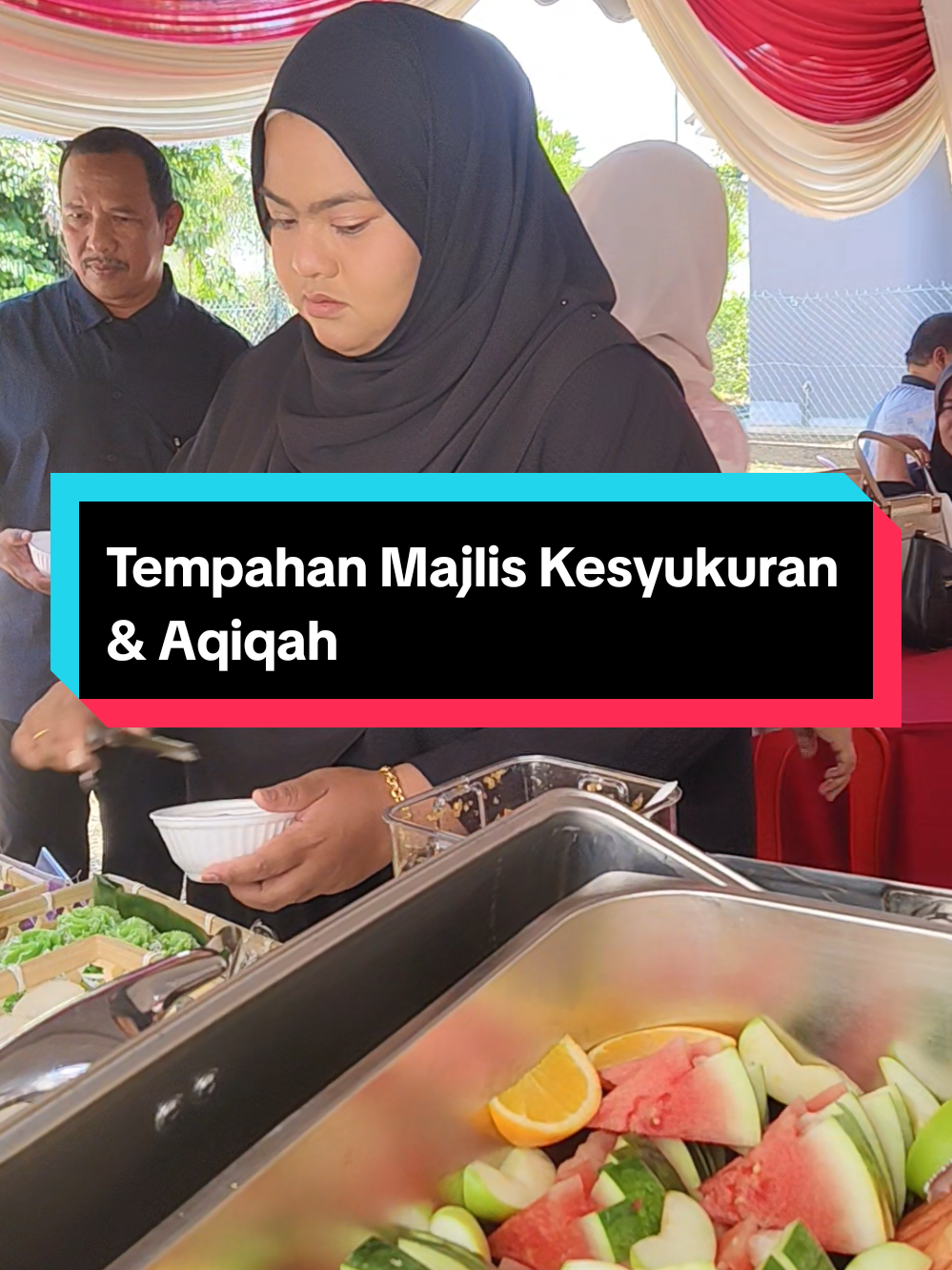 Tempahan Majlis Kesyukuran dan Aqiqah anak Tn Faizal & Pn Erda Hazwani , di Kg Tanah Bercangkul  Terima kasih sudi menempah dari kami , semoga di majlis diberi keberkatan di kurniakan barokah. --------------------- #Menu #Atuxgali #MajlisAqiqah Nasi Putih  Nasi Minyak Kari Kambing ( 2 Ekor ) Ayam Masak Merah Utagha Daging Opor Pahang ( Daging Segar ) Acar Timun Ulaman  Sambal Belacan Buah  Kueh Muih Air Maritime Juice Air Sirap  Air Lemon Blue  Terima kasih kami ucapkan kepada Tn Faizal   kerana sudi berurusan dengan kami 📲 DM / WhatsApp kami untuk sebut harga & pakej custom. Atuxgali / Safa Www.wasap.my/+60138041882/TempahKateringRaub Jom follow account FB kami : https://www.facebook.com/atuxgaliofficial/ Jom follow account IG kami: https://www.instagram.com/atuxgaliofficial/ Jom follow account tik tok kami : https://www.tiktok.com/@atuxgaliofficial?is_from_webapp=1&sender_device=pc #AtuxGaliKahwin #AtuxGaliCatering 