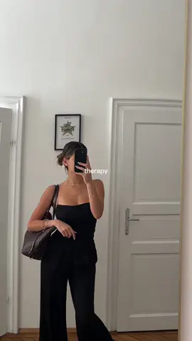 just girl things 💅🏼🎀💞👀🛍️