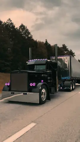#peterbilt359 #peterbiltgang #purplehaze #fyp #peterbilttrucks 
