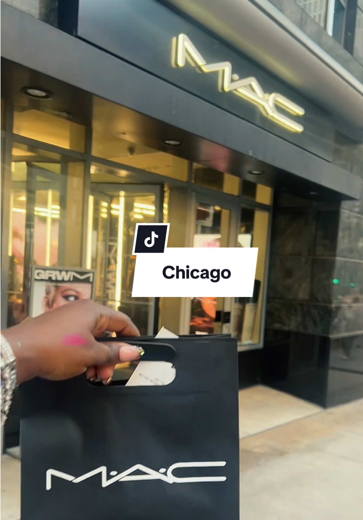 #CapCut #chicago #royalsonestahotel #maccosmetics 