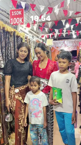 Hari ini bener” hectic dan full di store😮‍💨, video ini hanya sebagian dari kegiatan hari ini🫠 #work #daily #activity #owner #agustus 