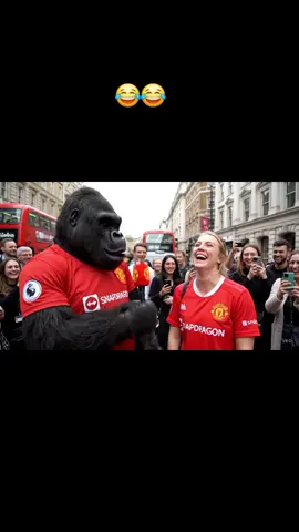 Bigfoot just roasted a Arsenal😂😂,#arsenal #manchesterunited #veo3 #memes #viral 