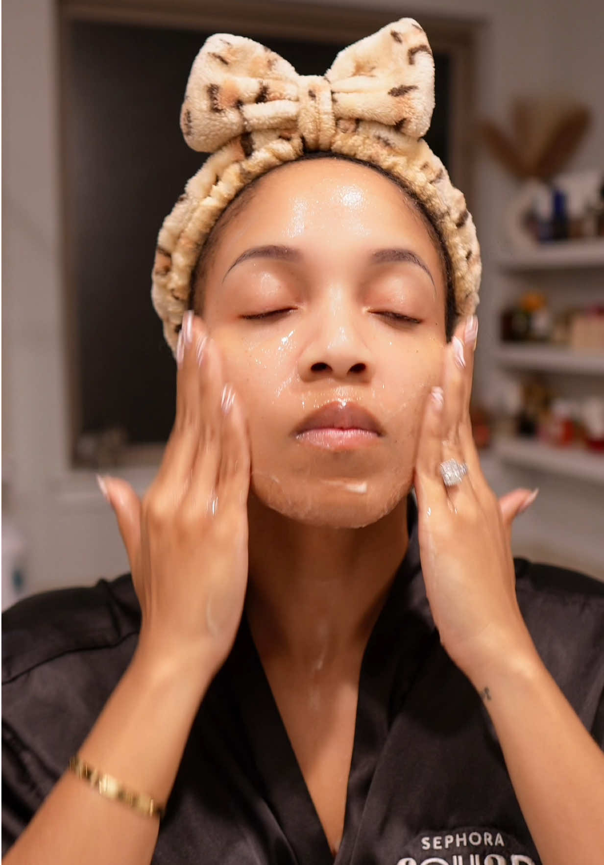 Sephora is rolling out the red carpet for its Rouge Celebration Event, August 14th - 17th! You can earn 4x points on your entire basket when you purchase any Sephora Collection product. Here’s what I’m restocking. Head over to sephora.com to get a sneak peek now! #ad @sephora #sephorasquad #sephora
