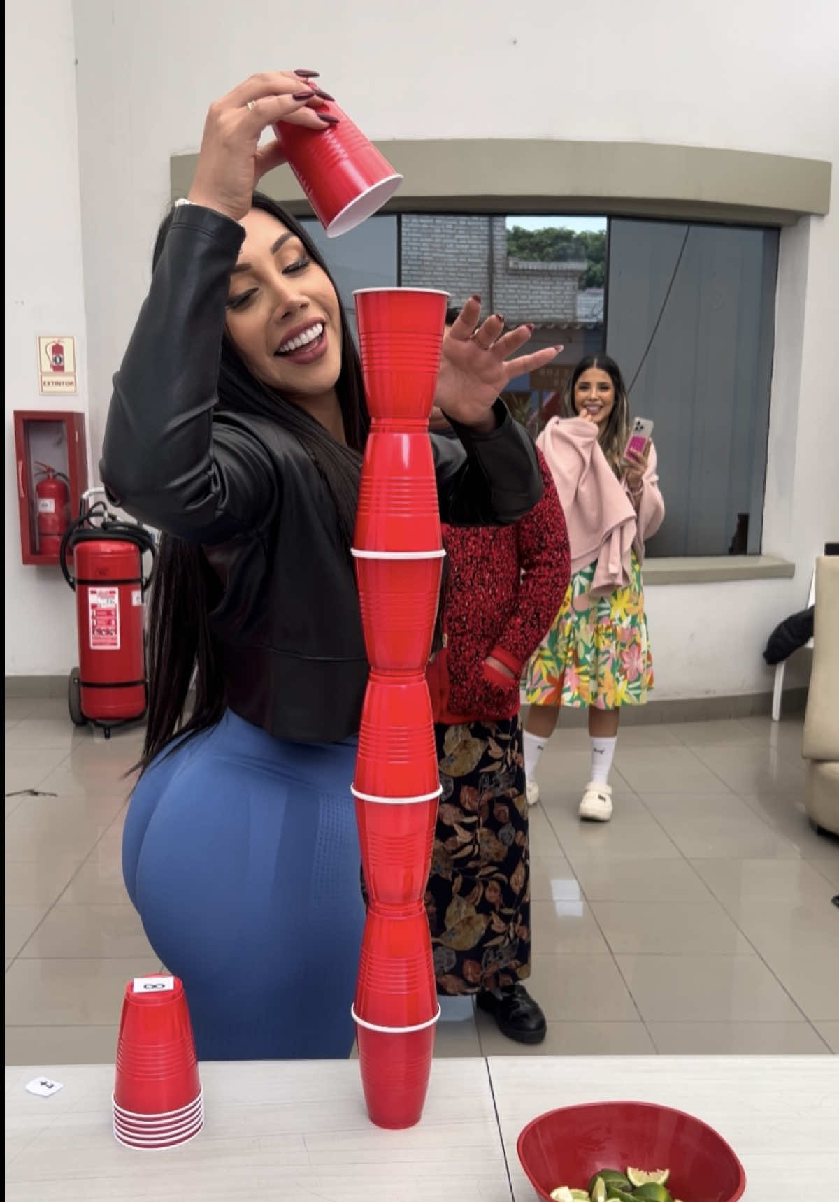 Guerreritos de JB en ATV 🤣🤣🤣 #jbjorgebenavides #jbenatv #juegosdivertidos #juegosenfamilia  #humor  @LaMilechi2🐩✨ @Gabriela Serpa Acevedo @Cinthya Guerrero Oficial @Claudia serpa @martinfarfan38 @Danny Rosales @comediaperuP @HugoLaRosa 