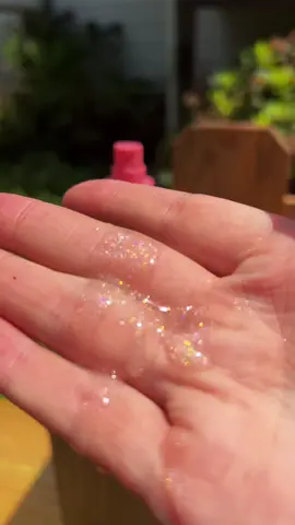 This shimmer 😍😍 @Saltair Body #bodyshimmer #TikTokShopCreatorPicks #CreatorIcons 