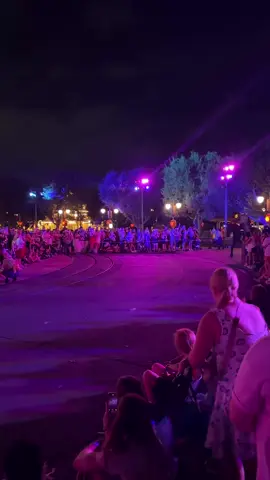 The iconic Headless Horseman has made his presence at Magic Kingdom! 🥳🐴 📸 Disney Food Blog 👈👈