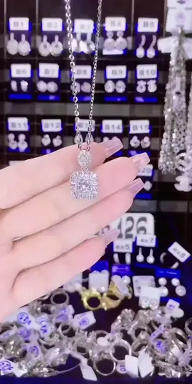 🎀🎀 Trang sức là cách tôi thể hiện cá tính... #trangsuconline #trangsucgiaphat #banhangonline @Trang Sức Gia Phát 
