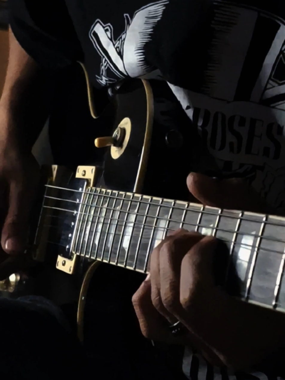 Quem disse que guitarra não canta? Talking To The Moon - Bruno Mars🎸🔥 #brunomars #talkingtothemoon #guitar #guitarcover #fyp 