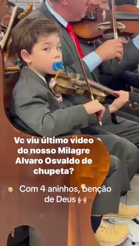 Viajou +500 km até Presidente Prudente SP, não descansou sábado, tocou reunião, tocou em uma visita, dormiu 00:30 acordou 07 h tocou ensaio regional 🎻ficou cansadinho no vídeo, a mamãe que não tocou cansou 😂😂Ele Plantou o tijolinho dele na casinha do céu Louvando ao Senhor🙌🏼💙#ccb #ccbvideos #fouryou #ccbviolino #deus #ccbmusicos #milagre #violino