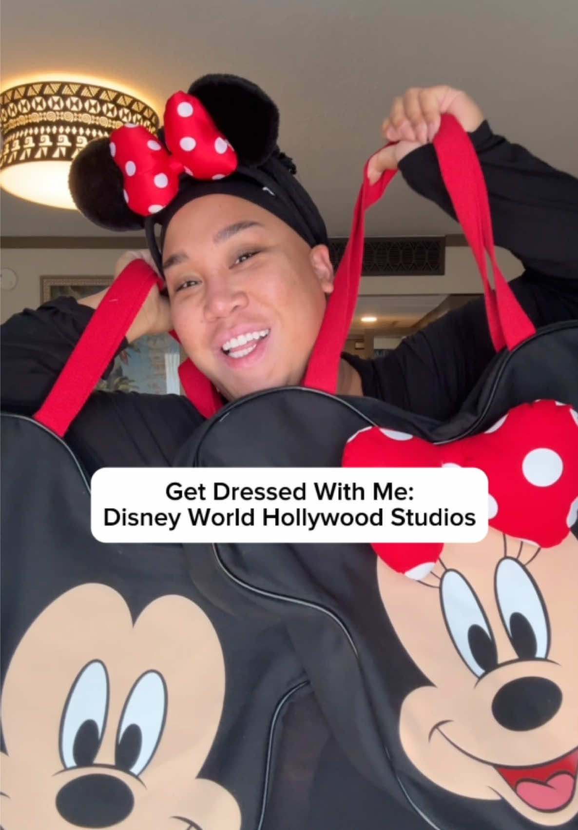 Which bag should I take 😩❤️ I’m leaning more towards Minnie 🤔 @Disney Parks #disney #disneyworld #hollywoodstudios #getdressedwithme #OOTD @GOOD AMERICAN @New Balance @Coach 