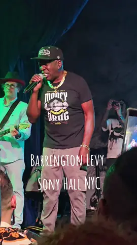 Barrington Levy  Here i come tour live @ sony hall nyc #barringtonlevy #sonyhall 