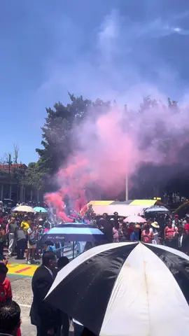 Quema de torito enfrente de Catedral Metropolitana en honor a la patrona de Guatemala la virgen de la asunción  ¿Conoces la cumbia que interpreta la banda y la marimba?🎶 #paratii #virgendelaasuncion #patronadeguatemala #fyp #procesion 