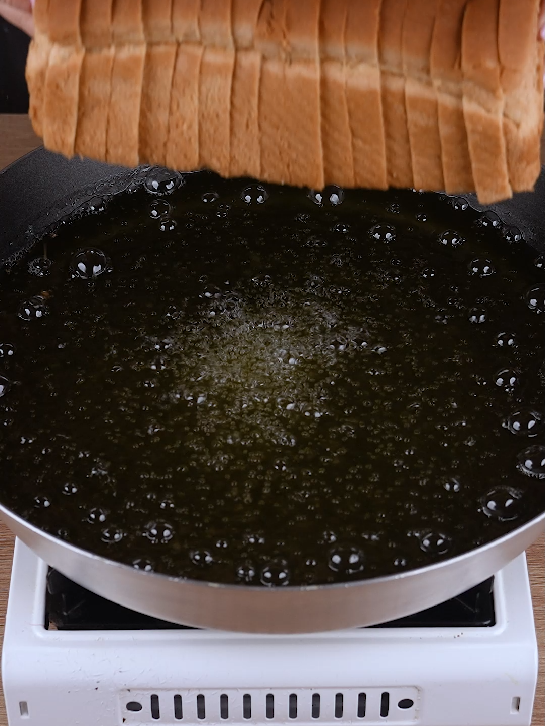 A genius trick with bread that everyone should know #cooking #Recipe #EasyRecipe #quickrecipes #cook #bread #dinner #viral #viraltiktok