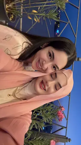 Çagalykdan bari joram @мuraдoва ྀི bile ulaldyk🥺❤️ Aramyzda name bolsada kabirleri yaly arkamdan byçak urmadyk joram ❤️