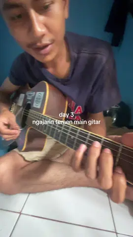 day 3 lumayan ada peningkatan😭#fyp #viral #foryou #belajargitar #xyzabc 