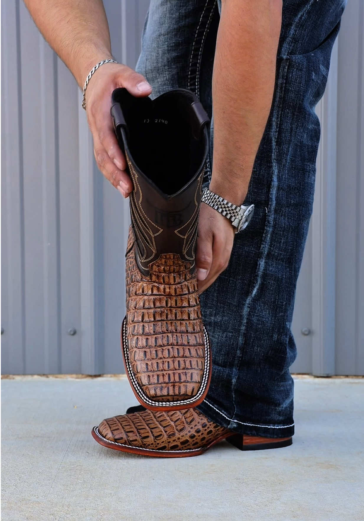 A Closer Look At Our NEW Honey Caiman Hornback Boots For ONLY $129!!🐊🍯 #texasbootranch #paratiiiiiiiiiiiiiiiiiiiiiiiiiiiiiii #fypシ゚viral #fyppppppppppppppppppppppp #trending 