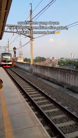 mumpung besok 80 rupiah, mari kita keliling 👍🤣 #crrc #krl #commuterline #krlcommuterline #krljabodetabek 