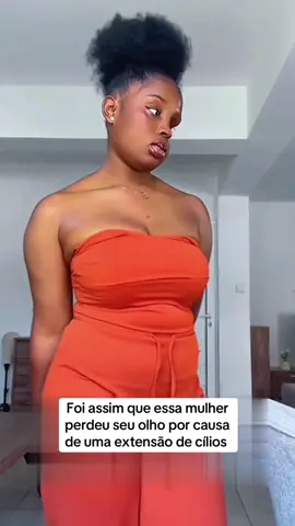 Ela perdeu o olho por causa da extensão de cílios. #cilios #extensions #extensaodecilios #infecciones 