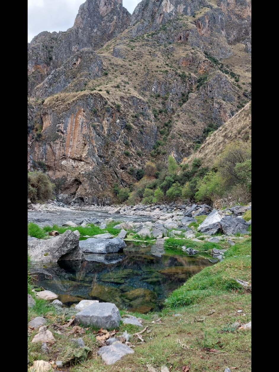 Agias termales en Chamaca - Chumbivilcas. #aguastermales  #chumbivilcas  #naturaleza 