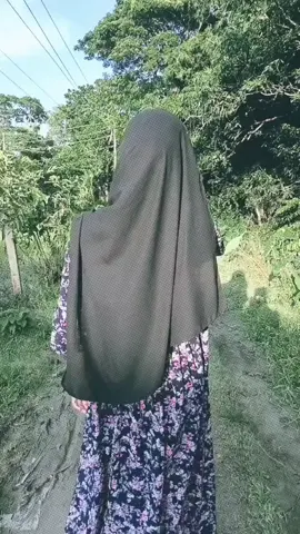 টলমল করা দুটো চোখ, আর চোখের আড়ালে চাপা পড়া কত শত স্বপ্ন 😅❤️‍🩹🌹