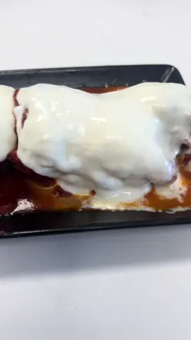 A few mixed videos of food you will enjoy 😁🍷🇮🇹💙👌🏻 @giovannis.italian.deli #foryou #fyp #FOOD 