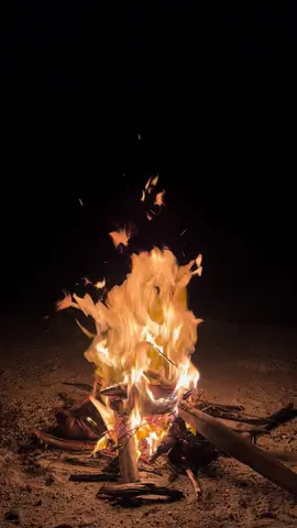 Kata-kata dipersilahkan, #beach #fire #alone #foryourepage #nightvibes #aestetikvideo 