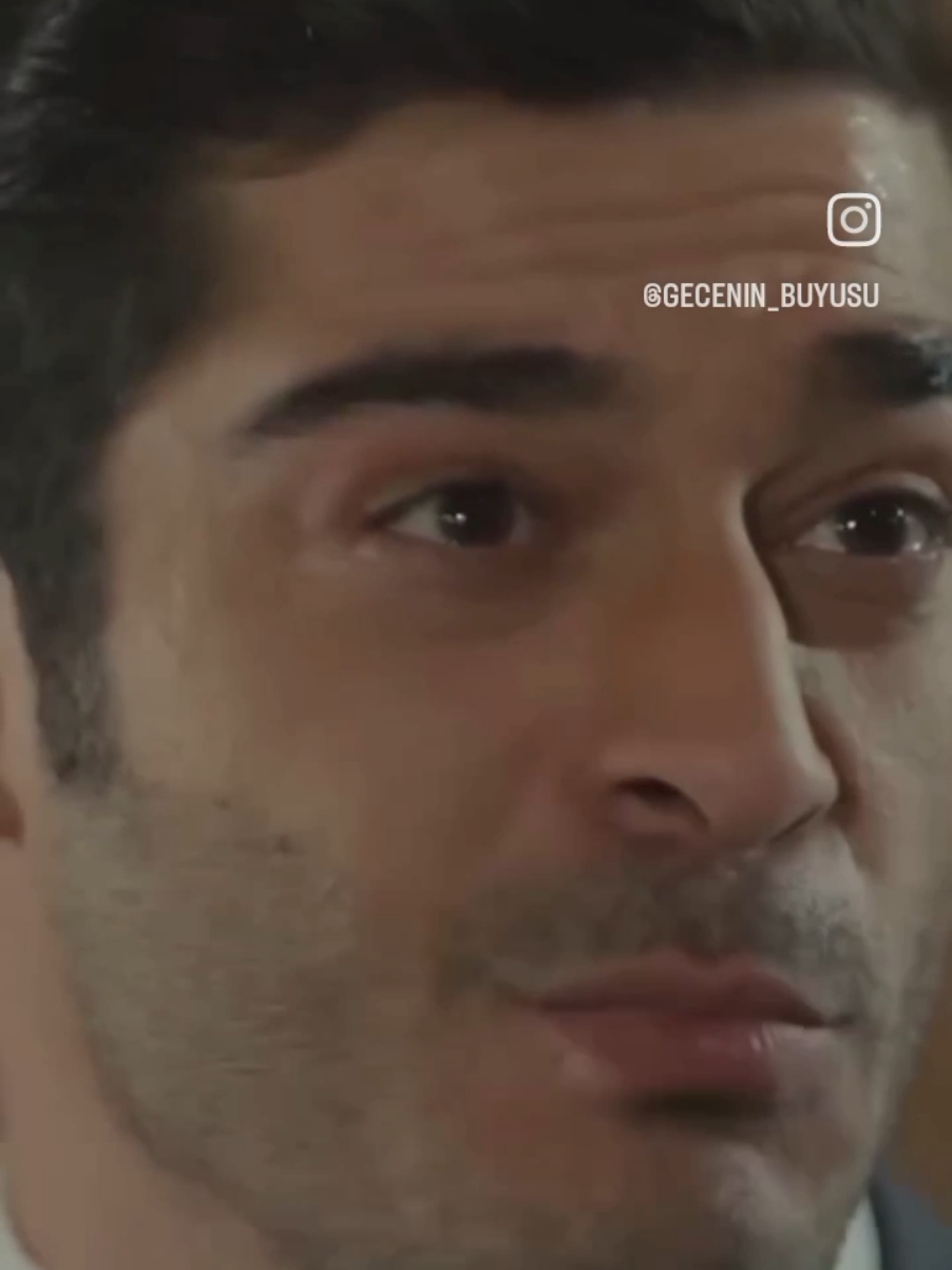 #BurakDeníz  #BambaşkaBiri  #KenanÖztürk #HandeErçel  Mi perfecto Kenan. Ellos dos,  derroche de belleza, supremacía turca...💫💫 #HanBur❤️ 