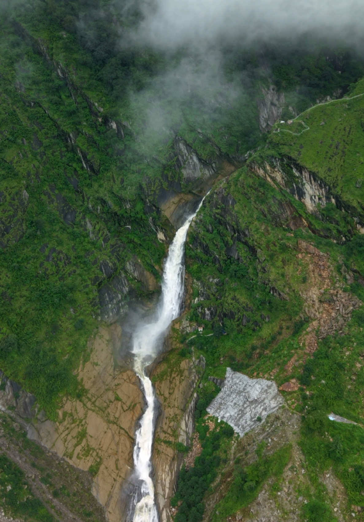 Rupse Waterfall myagdi 