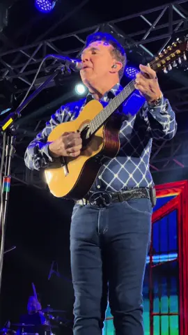 Melhor show 🎶 #dipauloepaulino #modaosertanejo #29anosdesaopatricio #noceudosbraçosteus 