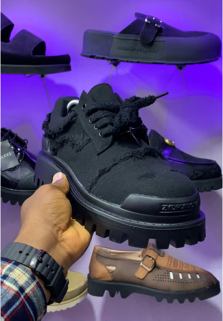 Call/whatsapp:07063590733 Price :70000 Sizes:40-46 #FootwearForSale  #lagos #idumota #balogunmarket #mandalas #abuja  #ShoeTok #ShoeSale #Sneakerheads #ShoesOfTikTok #FashionFinds #SneakerCulture #ShoeGoals #FootwearFashion #TrendingShoes #TikTokShop #OOTD (Outfit of the Day) #SneakerFreak #shoelover  #ShopTikTok #styleinspo #viralshoes #trendingkicks #tiktokmademebuyit #sneakerslove #kicksoftheday #unboxingvideo #unboxin #TikTokFashion #shoegame #dripcheck #styleinspo #footweargoals #viralshoes #Ghana #ghanatiktok #nigeria #nigeriatiktok #lagos