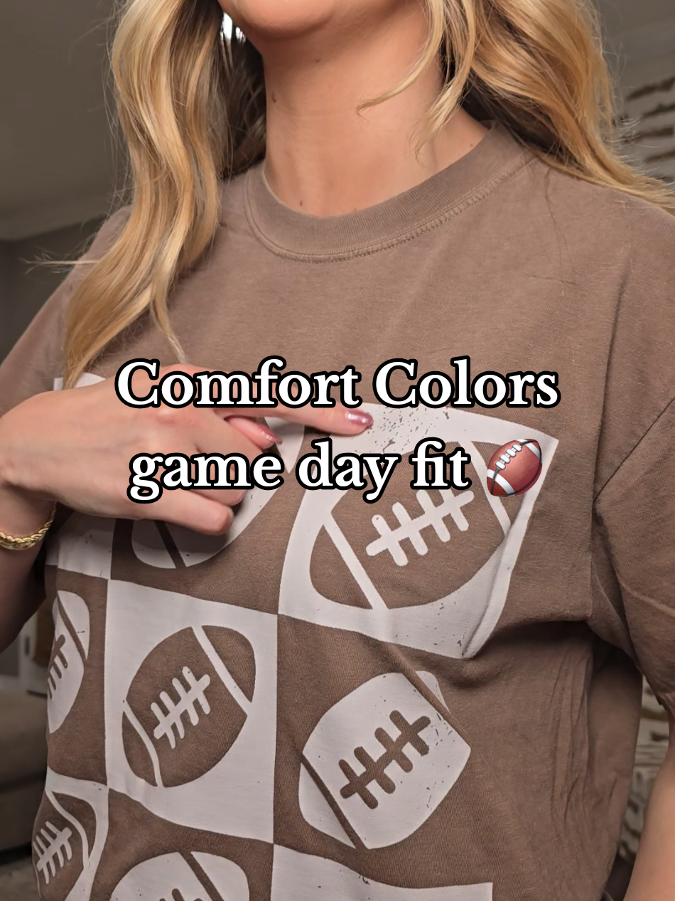 Football Graphic - Comfort Colors t shirt 🏈🏈🏈 #fallfit #fallfashion #tshirt #comfortcolors #gamedayoutfit 