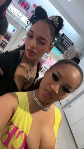 Such a girlie pop day 🌟💕 @king.skayla #fyp #blasian #fineshyt #fineshyt #baddie 