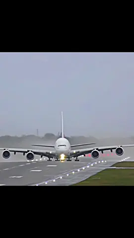 Storm Ciara A380 Takeoff ✈️😱 #aviation #aircraft #foryoupage #usa #viral  🎥:Dafydd Phillips 