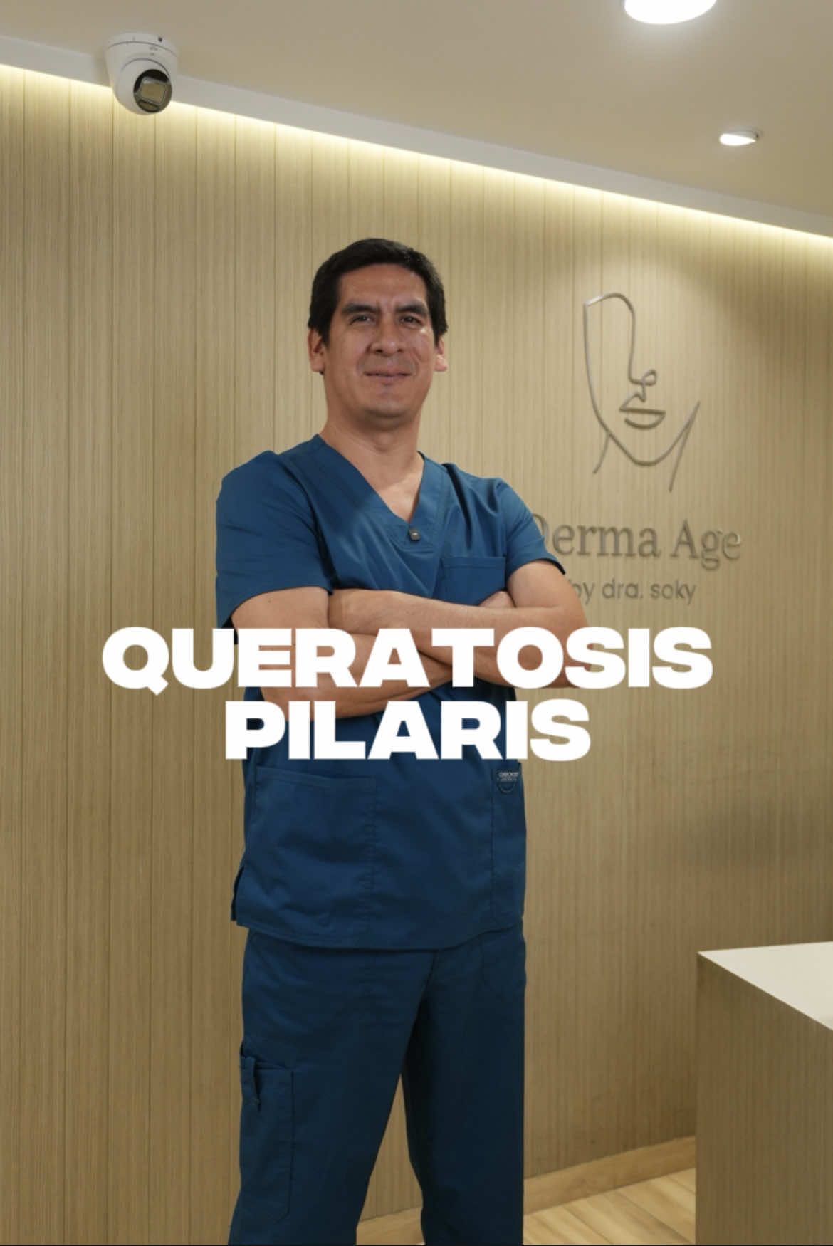 ¿Has notado esos granitos en brazos, muslos o mejillas de tu hijo que parecen “piel de gallina”? 🔍 Eso puede ser queratosis pilaris. Es una condición común, no peligrosa, y tiene formas de mejorarla.  Si deseas un tratamiento adecuado, agenda tu cita.👨🏻‍⚕️ . . . . #queratosispilaris  #piel  #mamaprimeriza  #dermatologiapediatrica 