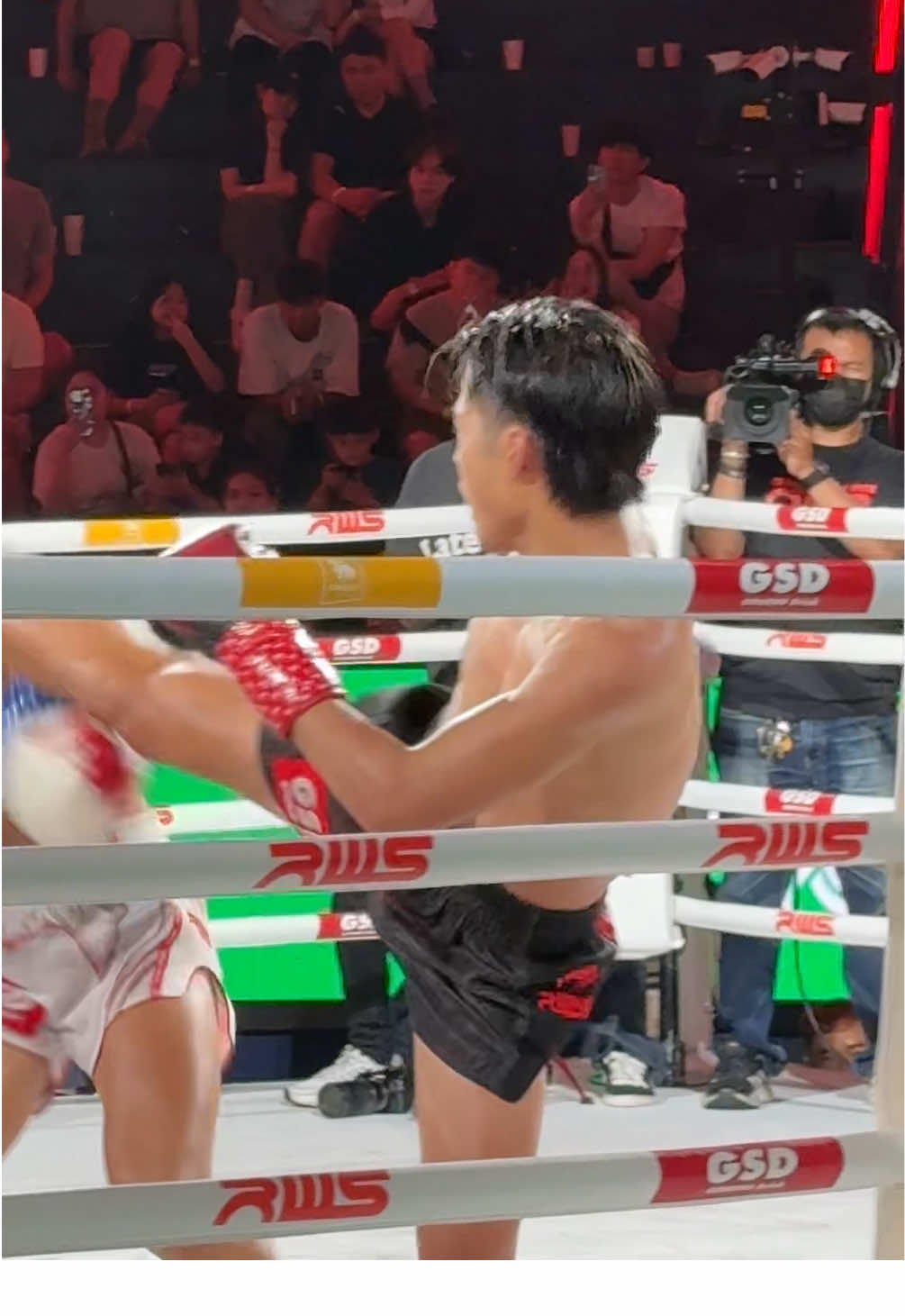เพชรเอเชียร์ vs บาสต้า นี่น่าจะเป็นหนึ่งในไฟต์ที่เดือดที่สุดของดาวดังบางแสนไฟต์คลับ! #เพชรเอเชียร์ #tiktokหมัดมวย #TikTokการกีฬา #tiktokการกีฬา🥊 #RWS