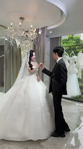 Trend chỉ đc đu 1 lần trong đời👰‍♀️🤵🏼#xuhuongmakeup #changmimakeup #ChangMiwedding#vaycuoidephanoi #ChupanhcuoidepQuocoai