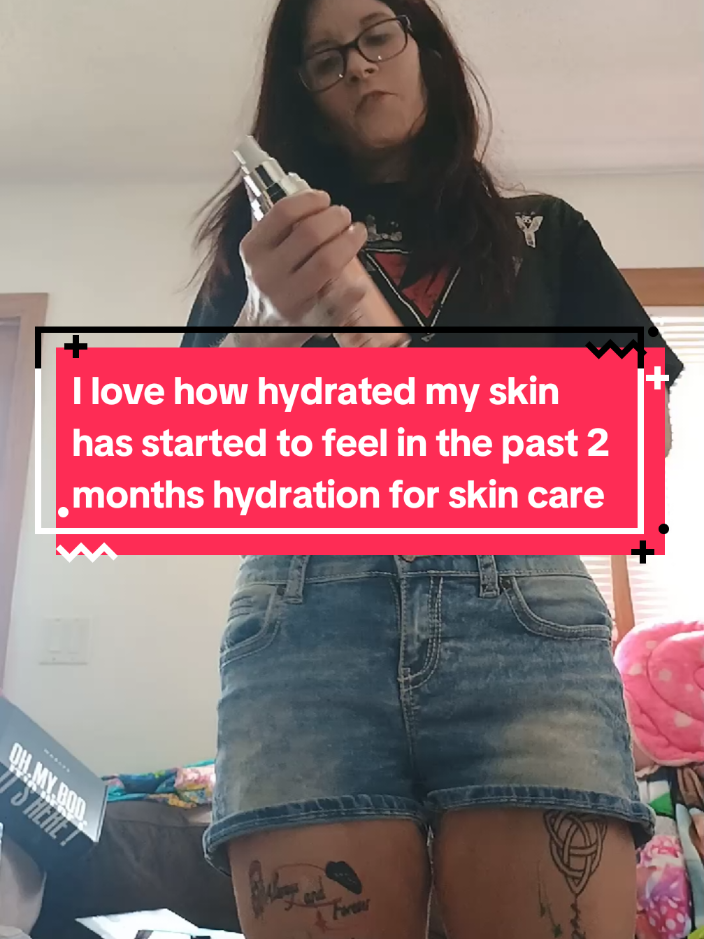 I love how hydrated this is made my skin This is my favorite go-to product and I can tell that for me anyway my skin feels so much better being hydrated #stretchmarks #looseskin #hydrated 