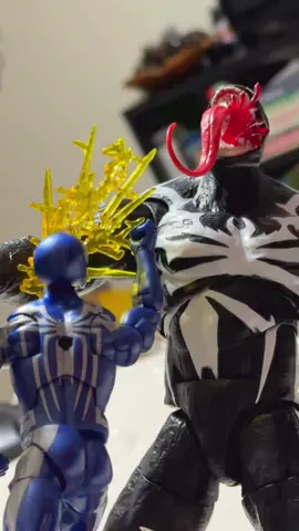 Spiderman Againsts Venom #fyp #spiderman #marvel #foryoupage #venom 
