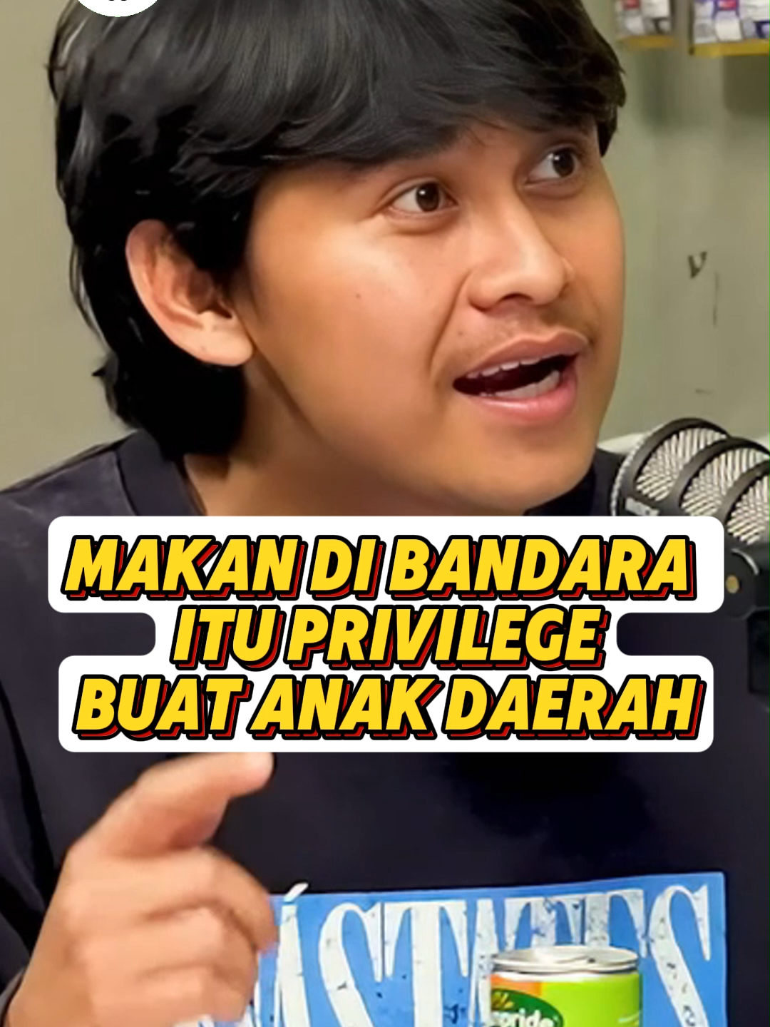 MAKAN DI BANDARA ITU PRIVILEGE BUAT ANAK DAERAH Tonton selengkapnya di YT HAS Creative - PWK. Bersama Gofar Hilam dan Indra Jegel. #klip #podcast #lucu #ngakak #ketawa #kocak #ketawaitusehat #PodcastWarungKopi #PWK #indrajegel #jegel #agaklaen