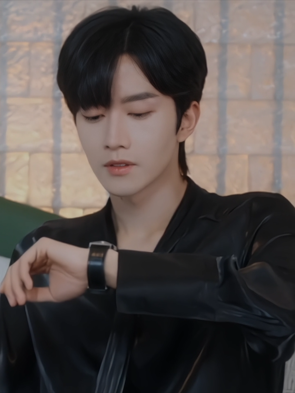 huayong enigma mode is handsome+beautiful🫦 #ABOdesire #desiretheseries #huayong #fyp #cbl 