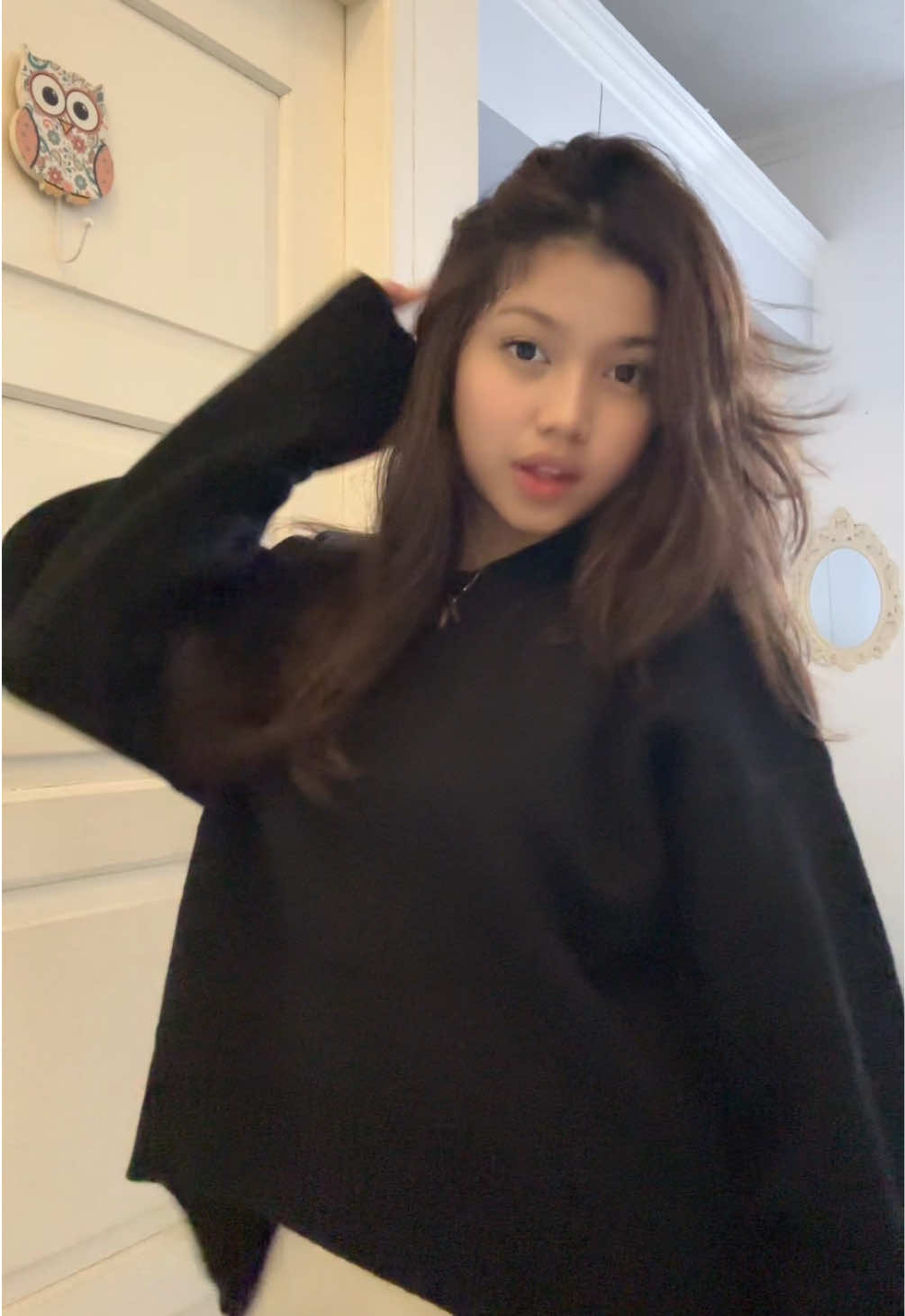 i love the sweaterrrr yay 🐈‍⬛